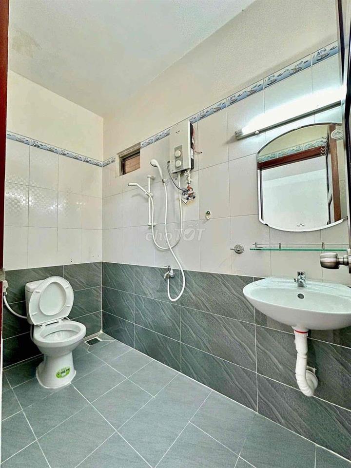 🔥Căn Hộ Mới Cửa Sổ Thoáng Full Nội Thất Ngay Sân Bay CV Gia Định