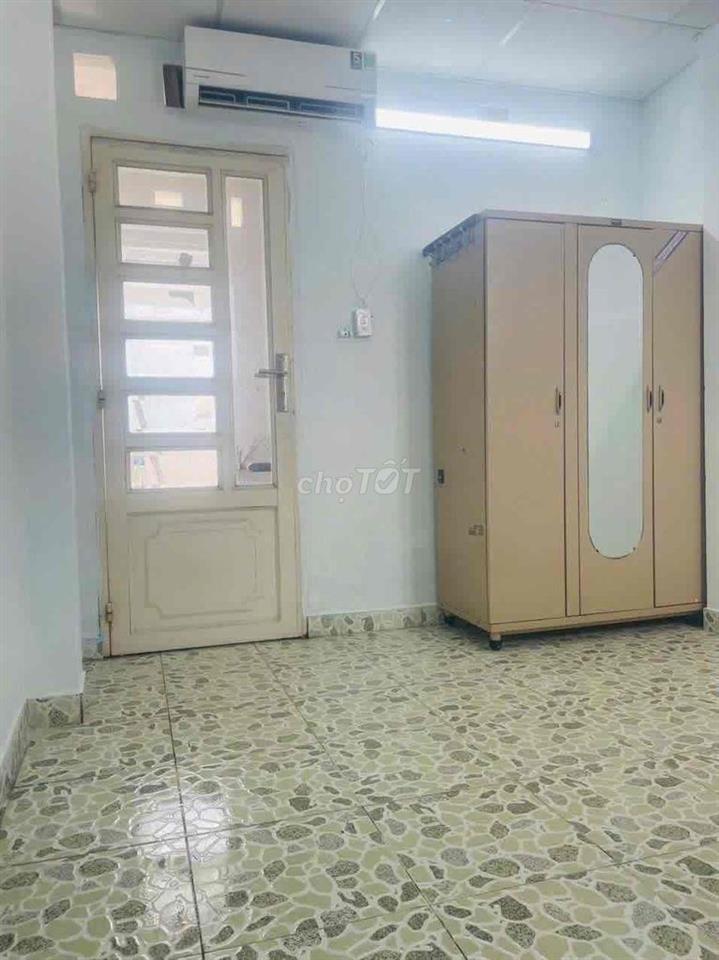 🔥Căn Hộ Bancol/Cửa Sổ Thoáng Sẵn Máy Lạnh Giá Rẻ Ngay Phan Xích Long