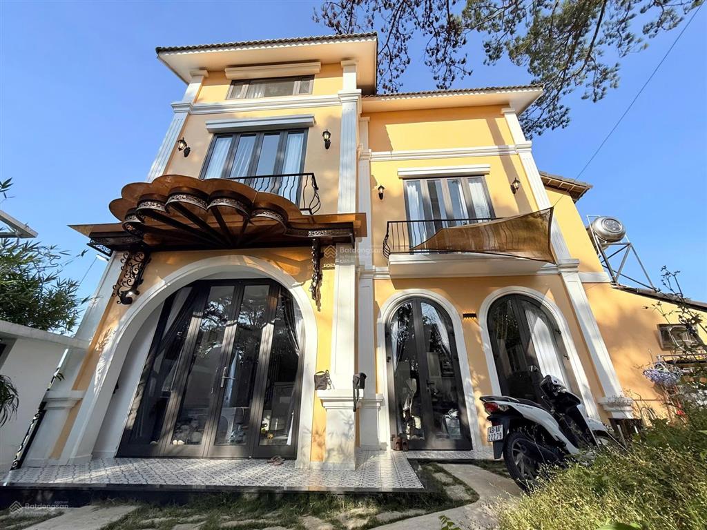 Bán villa khe sanh đẹp view đẹp dt 733.2m2 đất ở đô thị 211,8m2 giá 16 tỷ