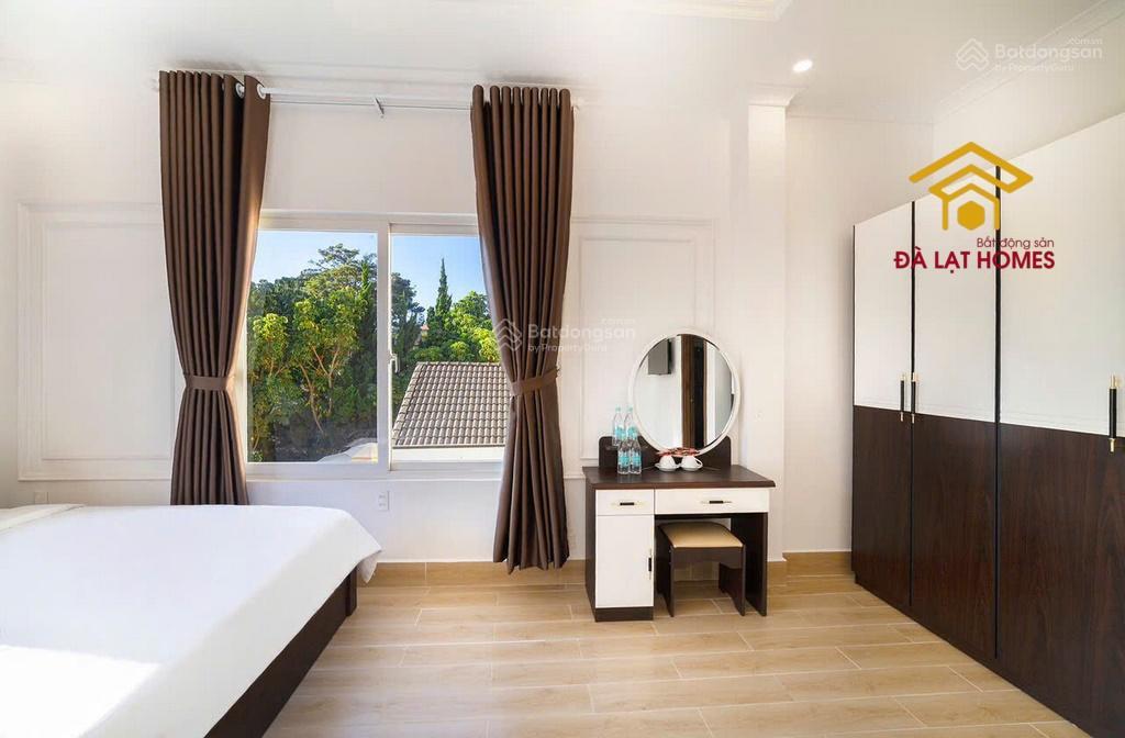 Bán khách sạn triệu việt vương đà lạt 85 tỷ mặt tiền, đẹp ,hiện đại view thoáng