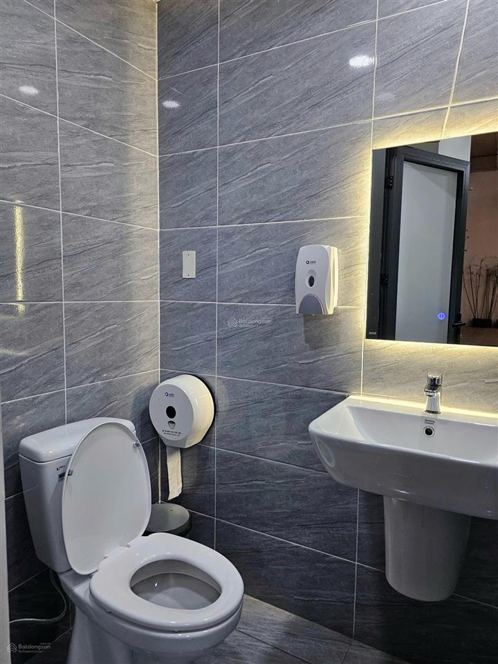 Văn phòng thật, giá thật  cho thuê văn phòng đã có nội thất 450m2 bình thạnh
