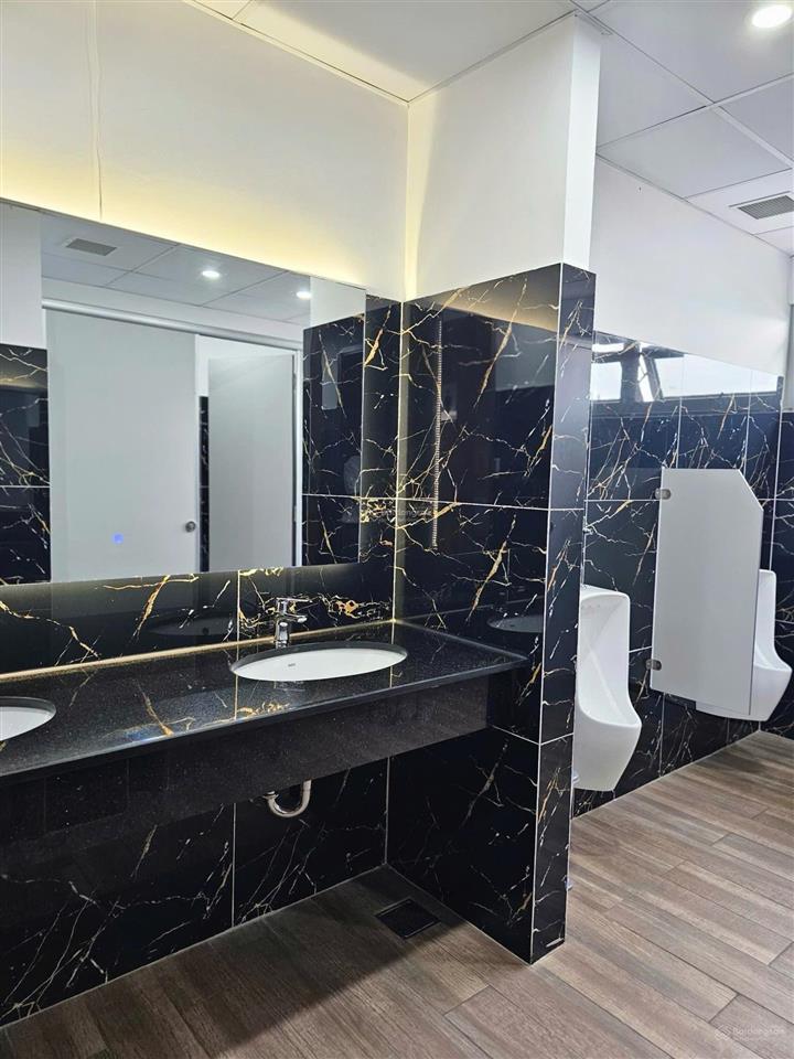 Văn phòng thật, giá thật  cho thuê văn phòng đã có nội thất 450m2 bình thạnh