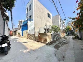 5ty5  lô góc 70m2  không lộ giới  hẻm 4m  thông gigamall  phạm văn đồng