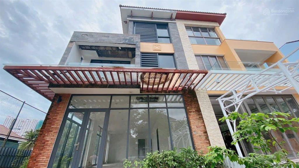 16ty  291m2  biệt thự. 3 tầng  ngang 9m  khu compound vip  qlo 13  hiệp bình  thủ đức