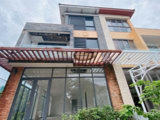 16ty  291m2  biệt thự. 3 tầng  ngang 9m  khu compound vip  qlo 13  hiệp bình  thủ đức