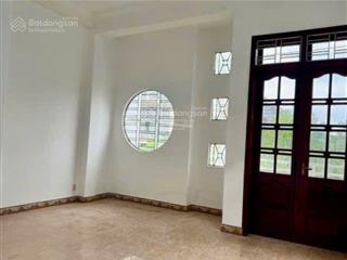 Chính chủ bán nhà mặt phố hàn thuyên, hải châu, đà nẵng  4 tầng  đuờng 7m5 giá chỉ 10,6 tỷ