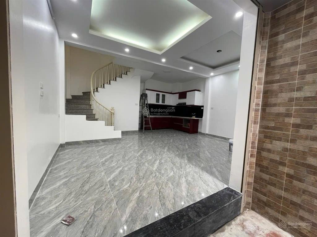 Nhà ba đình giá hiếm 7. x tỷ gần lotte đào tấn 40m2 x 4 tầng, mt rộng 5.7m, nhà đẹp ở ngay