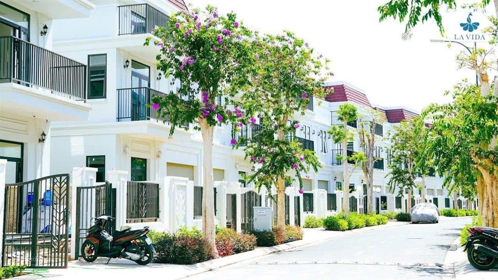 Bán nhà phố liền kề lavida residences vũng tàu đã có sổ hồng, ngay hồ