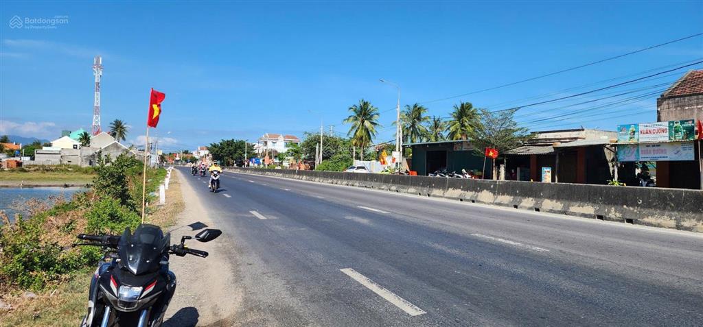 Bán lô đất mặt tiền ql1a vị trí kinh doanh đắc địa tại xuân tự 2, vạn hưng khánh hòa