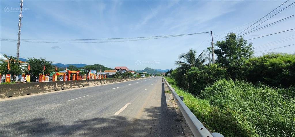 Siêu phẩm mặt tiền ql1a tại kkt vân phong  khánh hòa