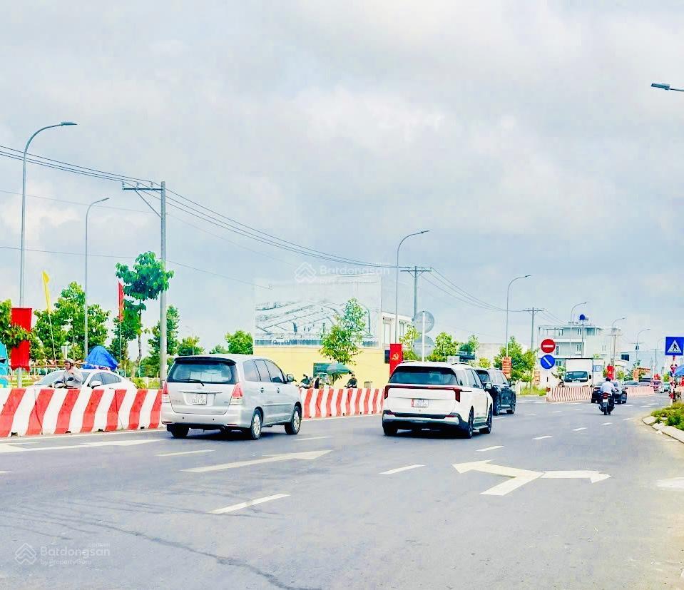 Ngộp! bán nhanh lô đất gần chợ thủ thừa | dân đông | ngân hàng cho vay 70%