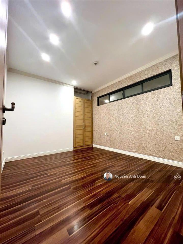 Cho thuê căn hộ 3pn  118m2 tòa b thăng long no1. 20tr/tháng. full đồ.  0985 222 ***