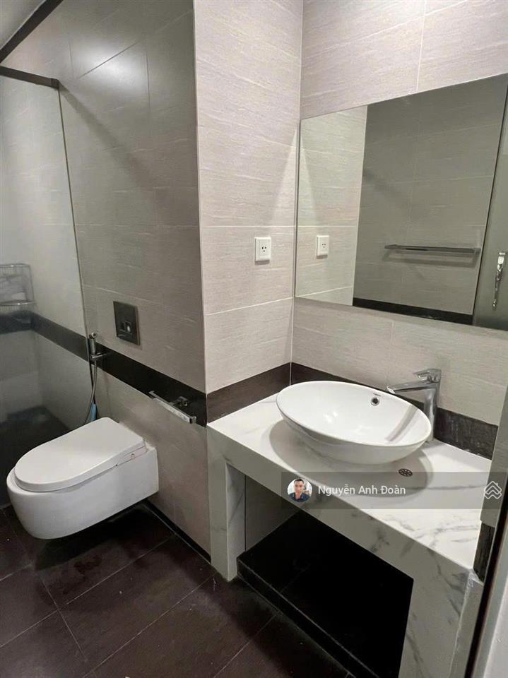 Cho thuê căn hộ 3pn  118m2 tòa b thăng long no1. 20tr/tháng. full đồ.  0985 222 ***
