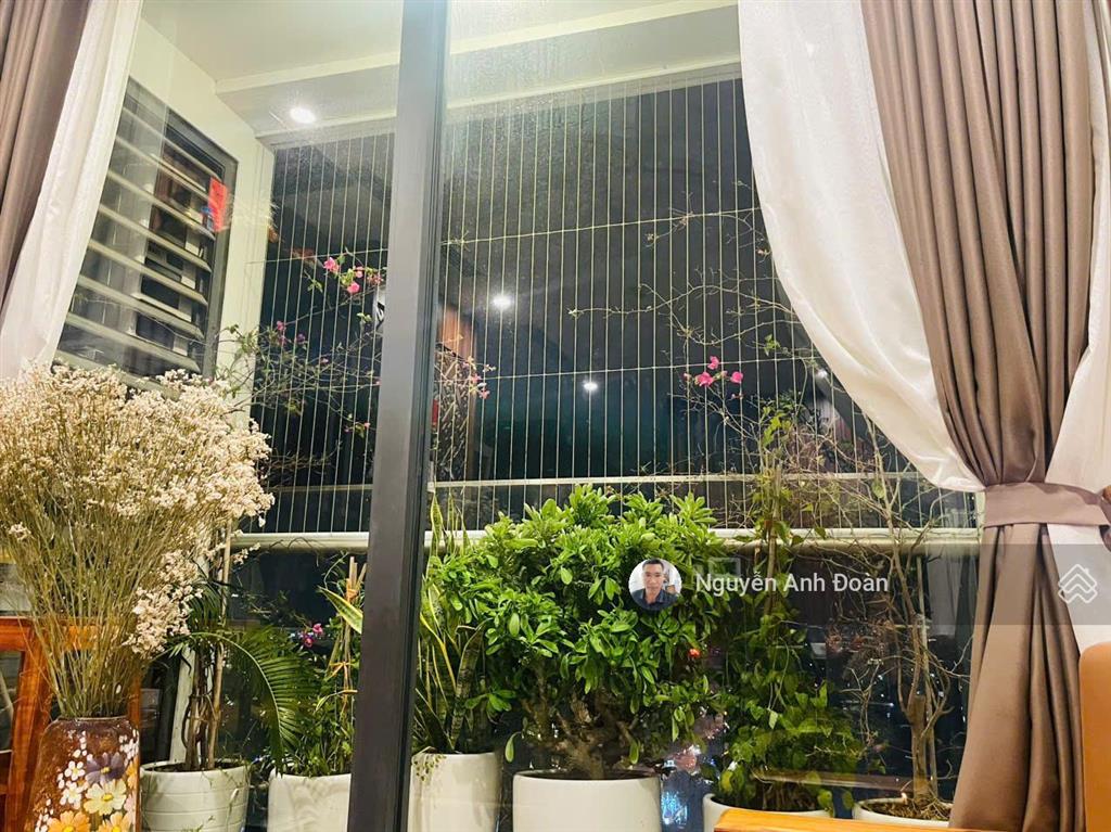 Cho thuê căn hộ 63m²  2pn 2vs tòa w3 tầng trung west point. giá 19tr/tháng.  0985 222 ***