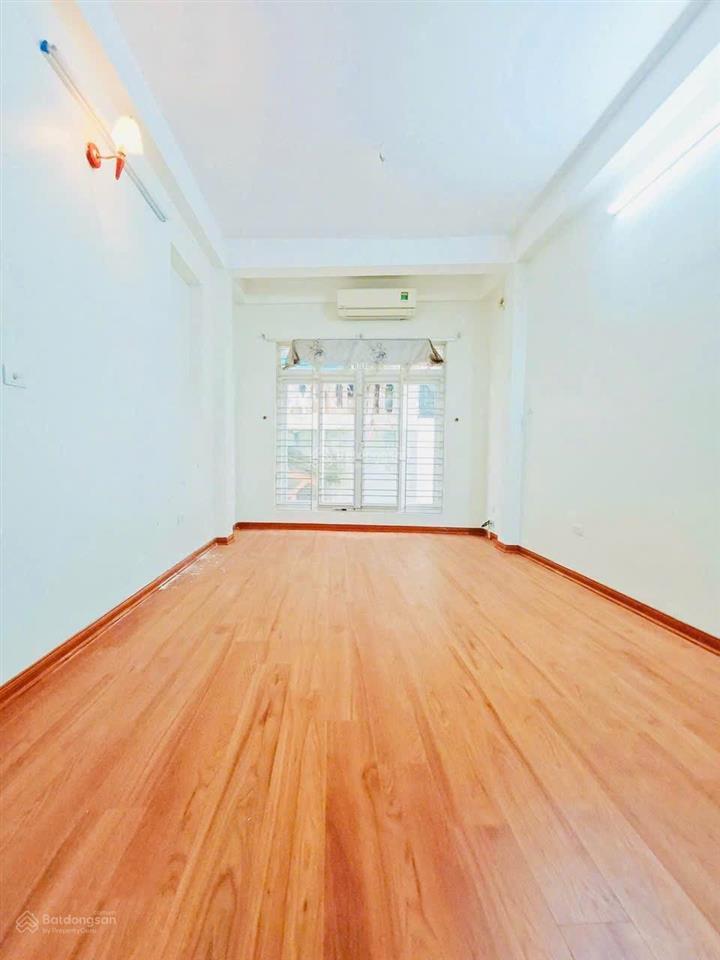 Bán nhà riêng đẹp tại số 17 ngõ 5 đường 18 m mỗ lao, 7,1 tỷ, 31 m2, nhiều tiện ích!