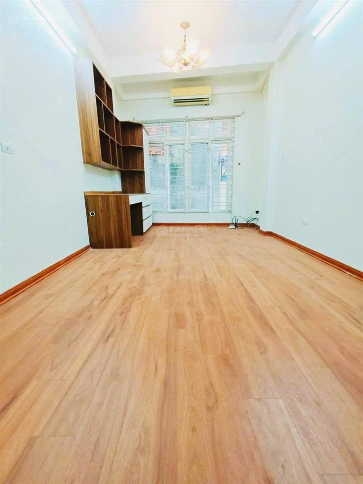 Bán nhà riêng đẹp tại số 17 ngõ 5 đường 18 m mỗ lao, 7,1 tỷ, 31 m2, nhiều tiện ích!