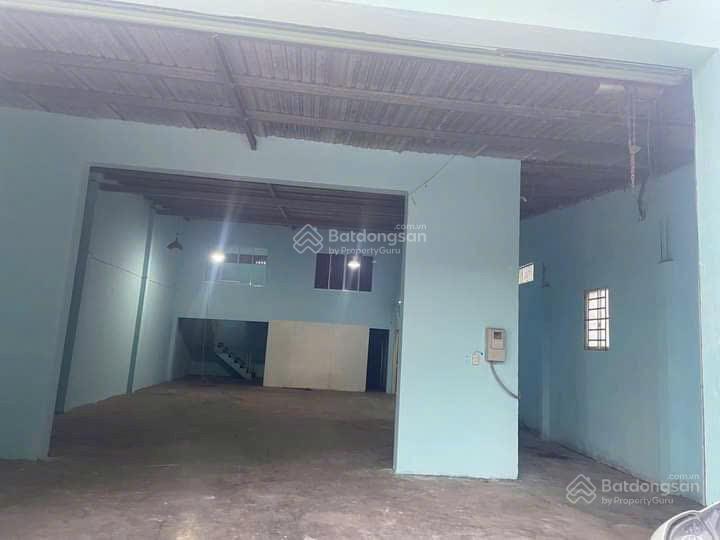 Cho thuê nhà kho xưởng gần ngã 5 mặt tiền đường hẻm xe tải quay đầu