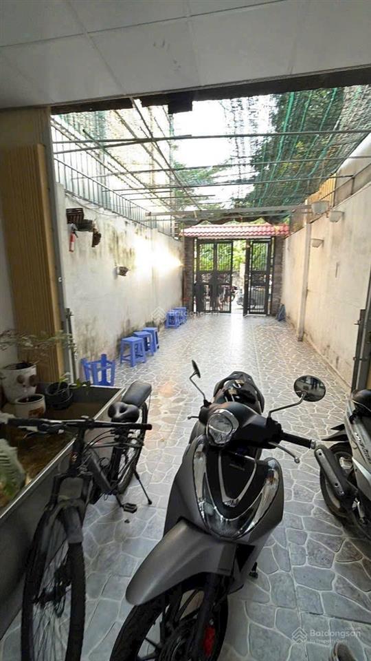 Chủ đang cần tiền bán nhà ngay trường học có sổ hồng riêng giá rẻ