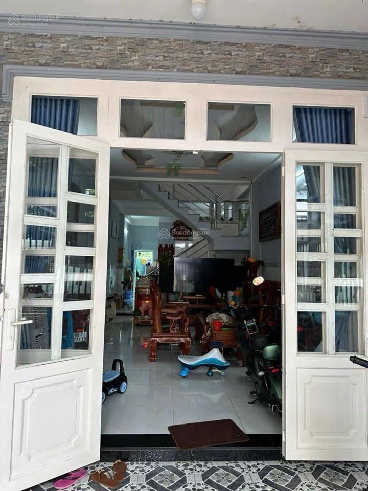 Bán nhà có sổ hồng riêng giá rẻ hóc môn