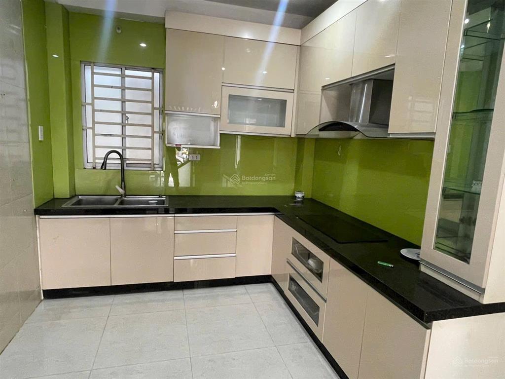 45m2 xe hơi ngủ trong nhà q10 cạnh vạn hạnh mallđường xe tải tránh 8m nhựa  5pn ở và kinh doah