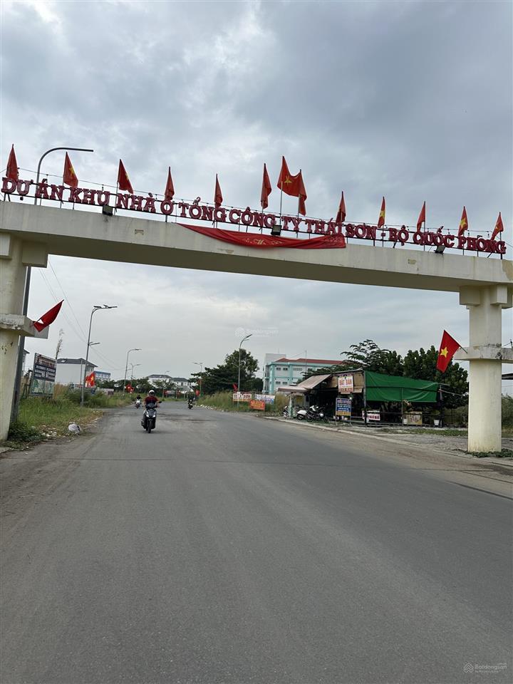6tỷ500, 80m2 lô đất hot nhất khu vực nhà phố kdc saigon south village, lê văn lương