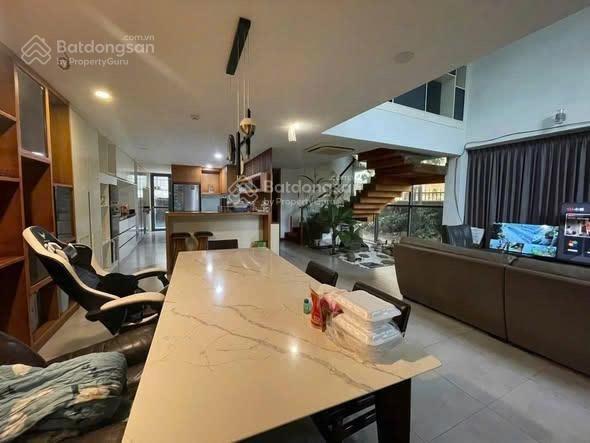 Biệt thự q7 full nội thất  liền kề phú mỹ hưng  56 triệu
