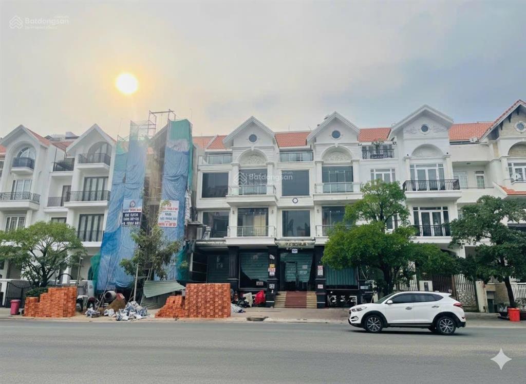 Nhà mặt tiền hoàng trọng mậu kđt him lam tân hưng  cho thuê