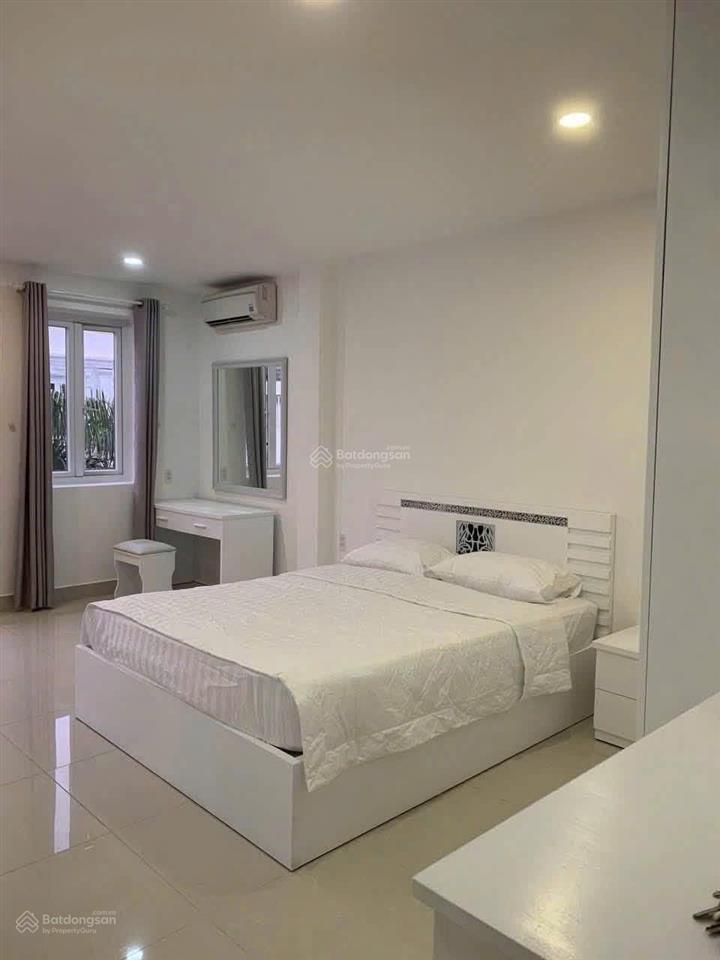 Cho thuê nhà phố phú mỹ hưng q7, 111m2, thang máy, 9 phòng + mặt bằng kinh doanh, 78tr/th