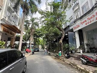 Cho thuê nhà phố phú mỹ hưng q7, 111m2, thang máy, 9 phòng + mặt bằng kinh doanh, 78tr/th