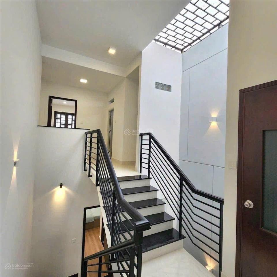 Nhà nguyên căn cư xá ngân hàng quận 7, 4x19m, 4pn, full nội thất, giá 35 triệu/tháng