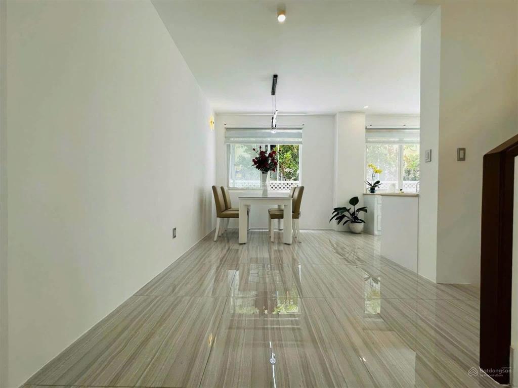 Cho thuê biệt thự phú mỹ hưng, 122,5m, full nội thất, 3pn, giá 45 triệu/tháng