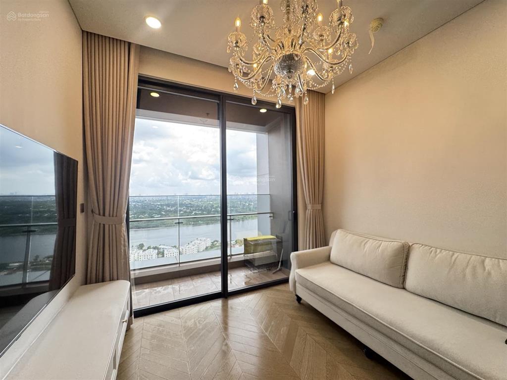 Cho thuê 2pn lumiere riverside, nội thất mới