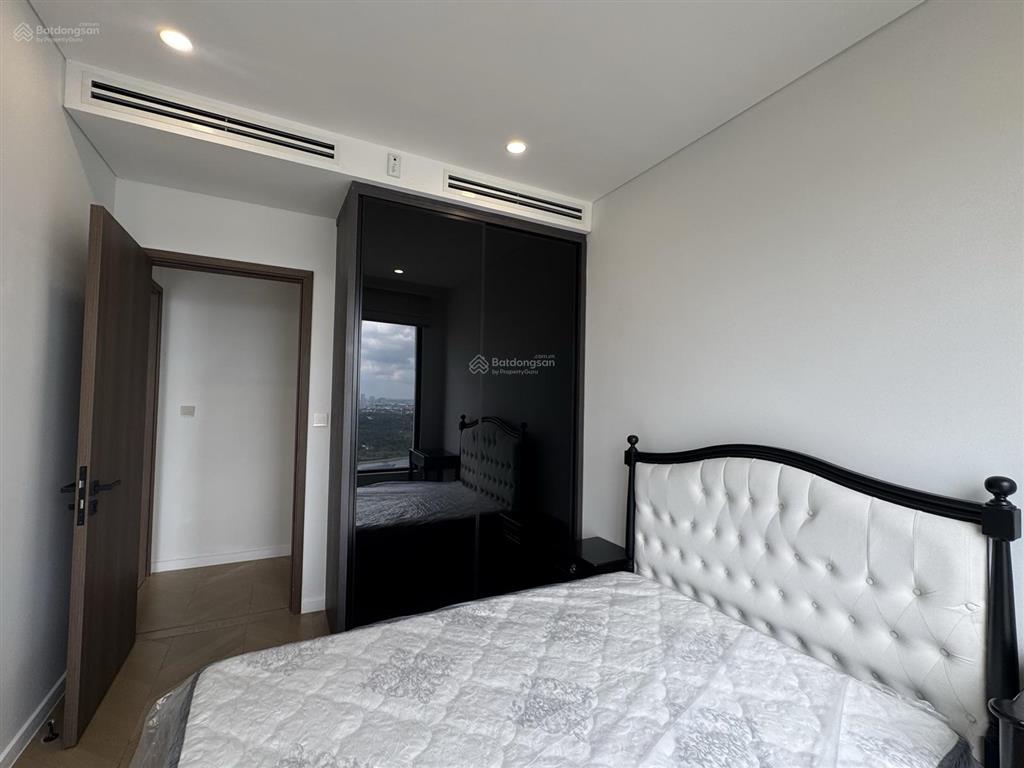 Cho thuê 2pn lumiere riverside, nội thất mới