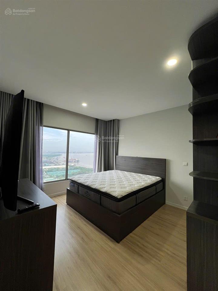 Căn hộ chung cư 1 phòng ngủ 1wc, 107m2 full nội thất cho thuê giá 25 triệu tại quận 7
