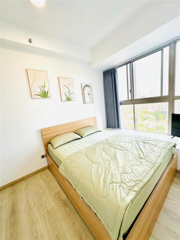 Nổi bật cho thuê 2pn 2wc full nt view biệt thự đang trống tầng trung thoáng mát sạch sẽ