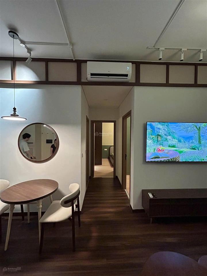 Cho thuê căn hộ the aurora  phú mỹ hưng, quận 7  2pn  2wc, nhà mới 100%