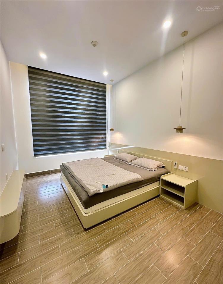 Căn hộ penthouse river panorama chủ gửi cho thuê, 5pn, 3wc, diện tích lớn 209m2