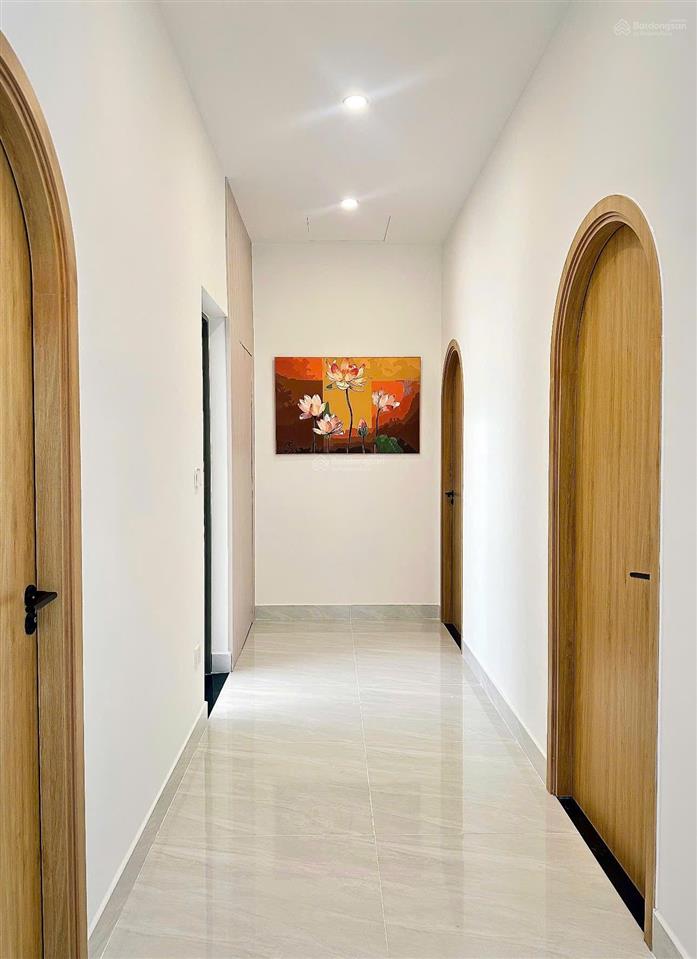 Căn hộ penthouse river panorama chủ gửi cho thuê, 5pn, 3wc, diện tích lớn 209m2