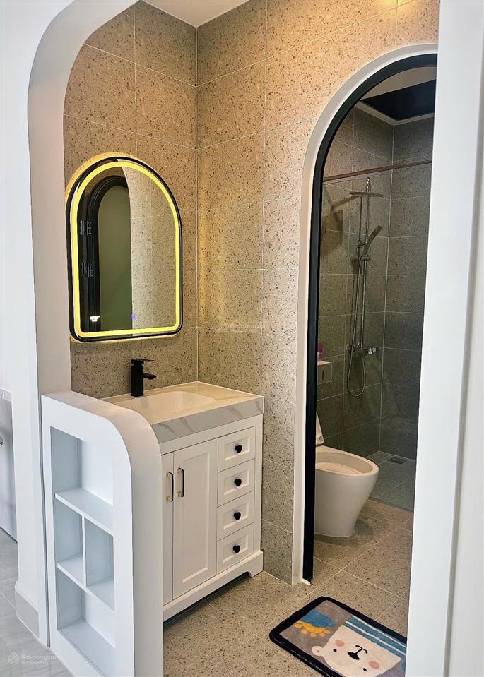 Căn hộ penthouse river panorama chủ gửi cho thuê, 5pn, 3wc, diện tích lớn 209m2