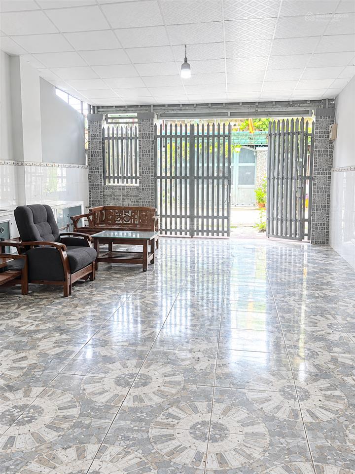 Hàng đầu tư chdv 260m2 + ngang 8m  10 tỷ xíu huỳnh tấn phát, quận 7