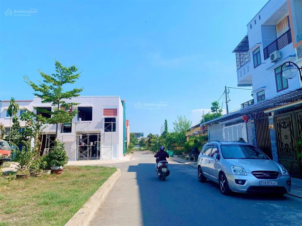 Siêu vip lô 80m2 chỉ với giá 39tr/m2 ngay khu công nghệ cao q9, sổ hồng riêng