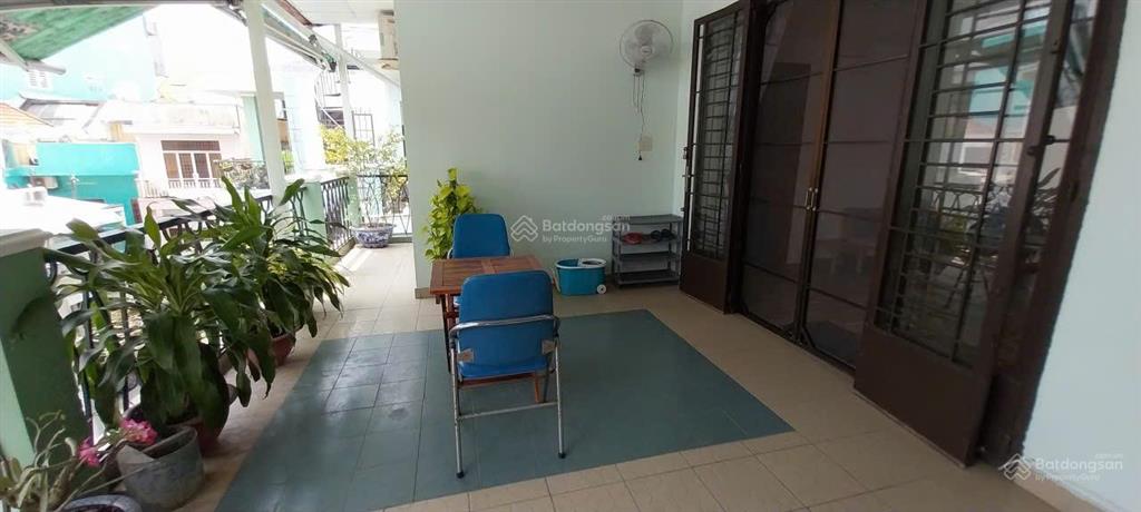 Hiếm! nhà 3 tầng 9pn, ngang 9,8m, sân đậu 3 ô tô, trung tâm cần thơ, cạnh công viên lưu hữu phước