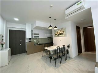 Cần tiền bán gấp căn hộ midtown, phúc, quận 7. có sẵn hợp đồng thuê ,dt 80m 2pn2wc view đông nam