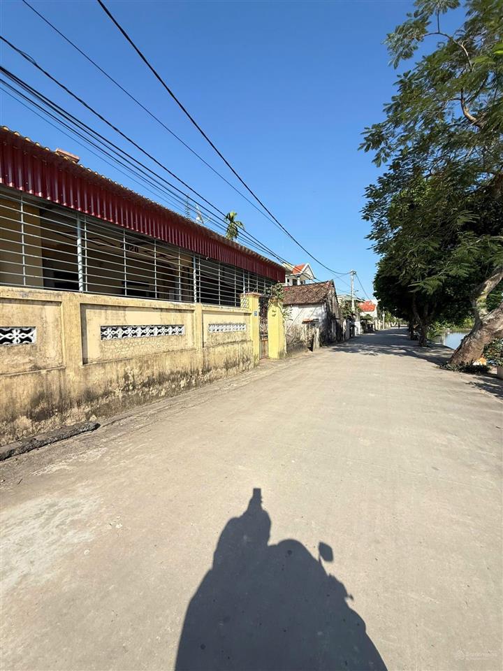 Chính chủ bán 195m2 đất mt 8,5m giá 8,7 tỷ view hồ kinh doanh bất chấp  tuấn 0919 611 ***