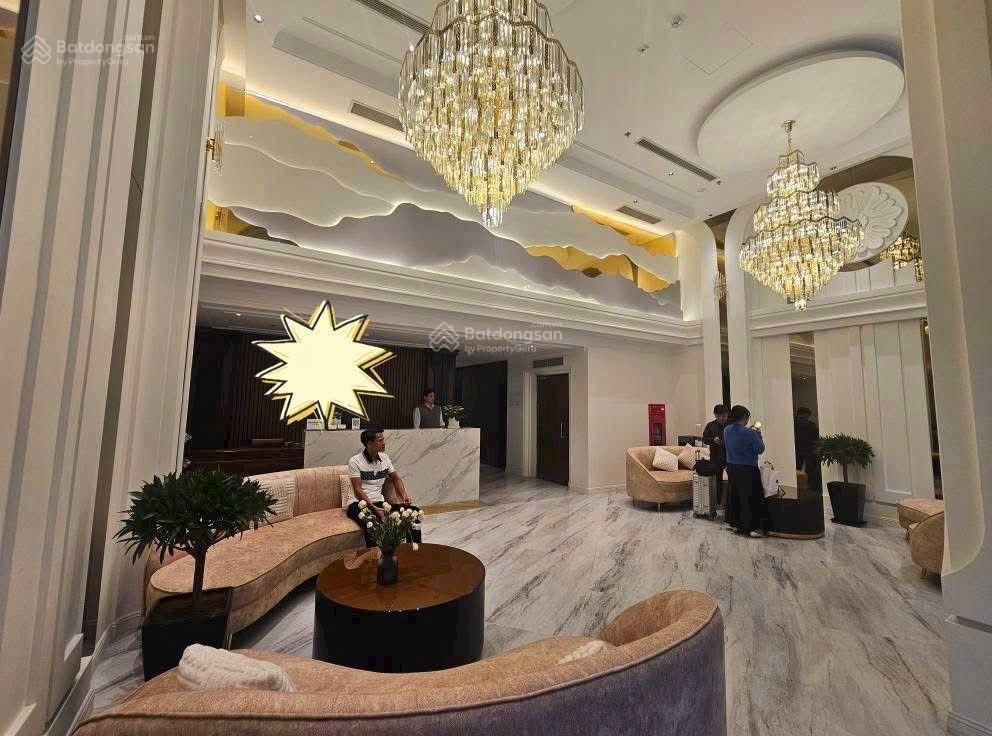 Bán nhà mp vũ phạm hàm 148m, 7 tầng thang máy, 2 mặt tiền trước sau kinh doanh đỉnh chỉ 752tr/m2.