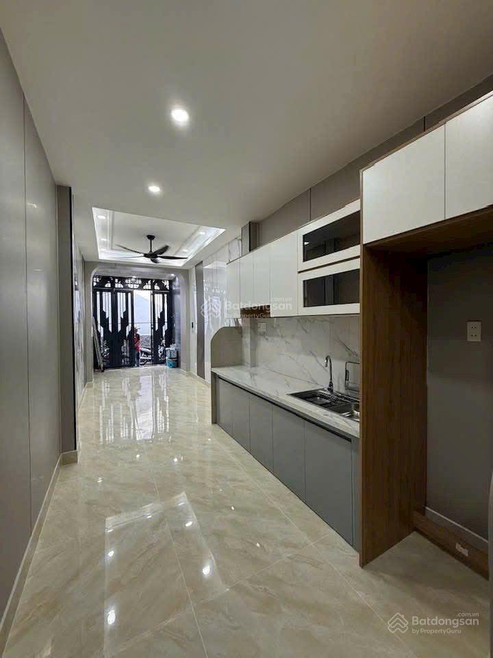 Bán nhà mới 100% quận 4 ngay trung tâm xóm chiếu & chợ 200 hẻm thông thoáng chỉ 4.55 tỷ