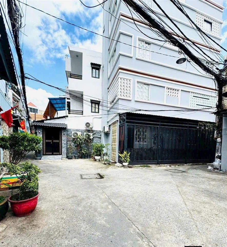 Hàng ốp hiếm có q4  nhà 4 tầng ngang 6.9m  dài 3.3 cách mặt tiền 30m  giá chỉ 4 tỷ 50 tl