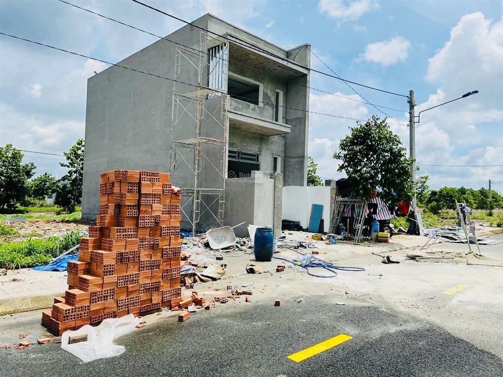 Kẹt tiền cần bán gấp lô đất kdc tiến hưng tp. đồng xoài