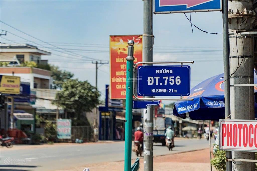 Cần bán gấp lô đất 200m2 gần chợ mình lập