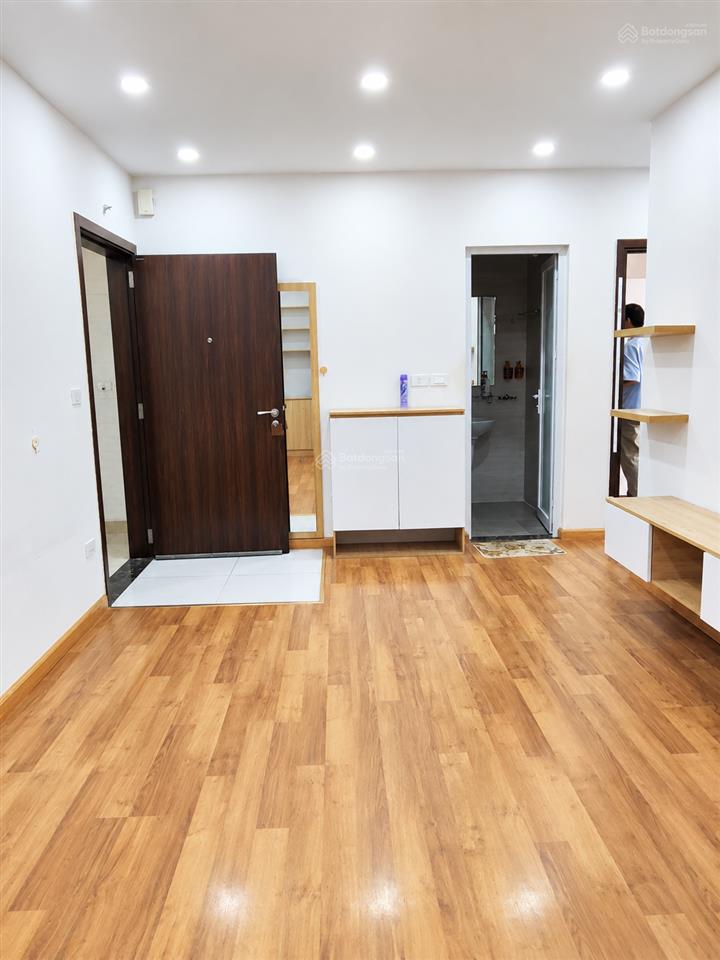 Hàng hiếm chỉ 2,95 tỷ  căn 2pn full đồ  intracom riverside nhật tân